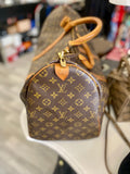 Pre Loved Louis Vuitton vintage monogram keepall size 50.