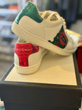 Pre Loved Gucci Ace Lips embroidered sneakers in white UK4