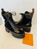 Pre Loved Louis Vuitton Laureate Monogram Desert Boot uk7 (as new)