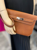 Pre Loved Hermes Kelly Depeches 25 pouch in Gold Leather with Palladium Hardware