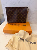 Pre Loved Louis Vuitton Toiletry Bag 26 in Monogram Coated Canvas