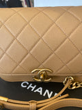 Pre Loved Chanel Mini Messenger bag in Beige caviar leather - Excellent