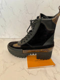 Pre Loved Louis Vuitton Laureate Monogram Desert Boot uk7 (as new)