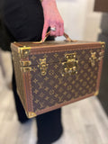 Pre Loved Louis Vuitton Boite Pharmacie Trunk in Monogram (vintage new)
