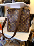 Pre Loved Louis Vuitton Trotteur Beaubourg Shoulder / Crossbody Bag in Monogam Canvas