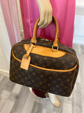 Pre Loved Louis Vuitton Vintage Monogram Deauville Bag
