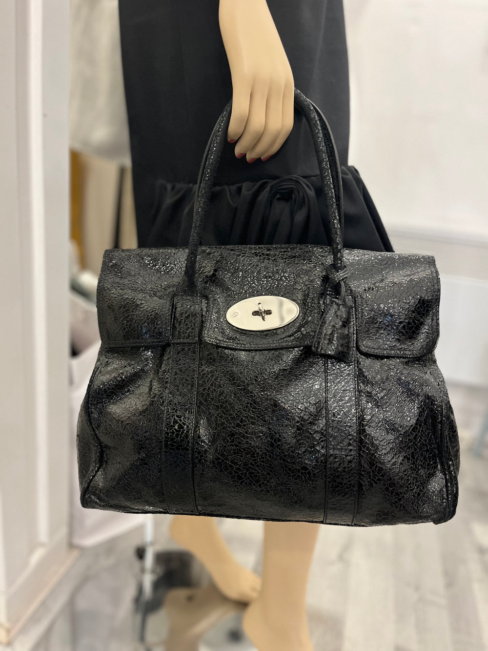 Pre Loved Mulberry Bayswater in Black Crinkle Patent Leather (pristine)