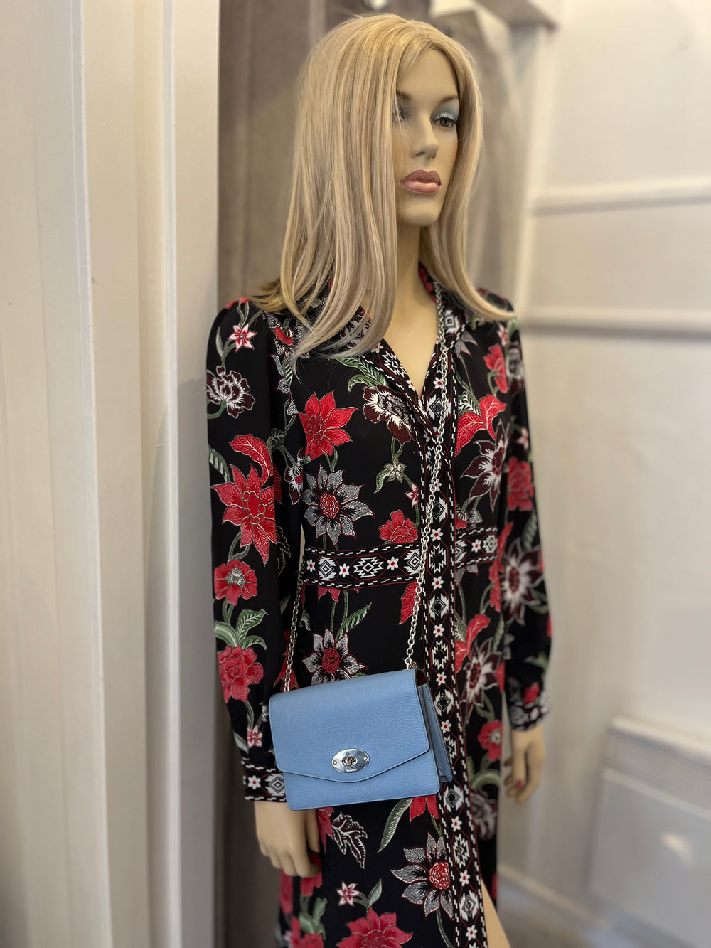 Pre Loved Mulberry Small Darley in Blue Leather on Silver Tone Chain