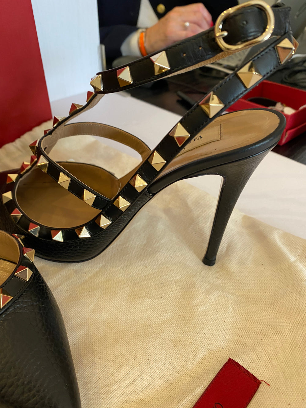 Pre loved Valentino Garavani Black Rockstud Heels uk6