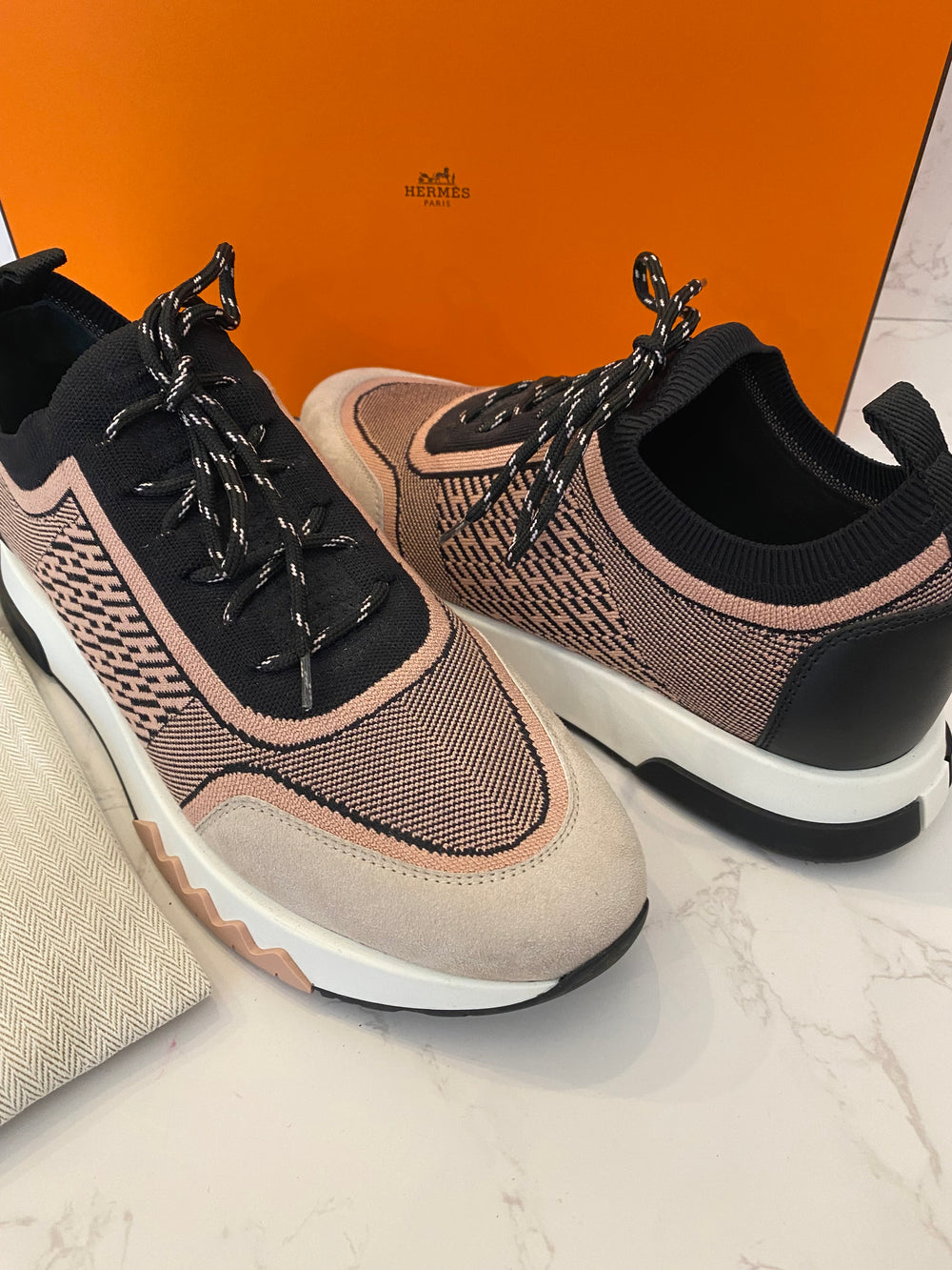 Pre Loved Hermes Addict Trainers Pink uk6 (excellent)