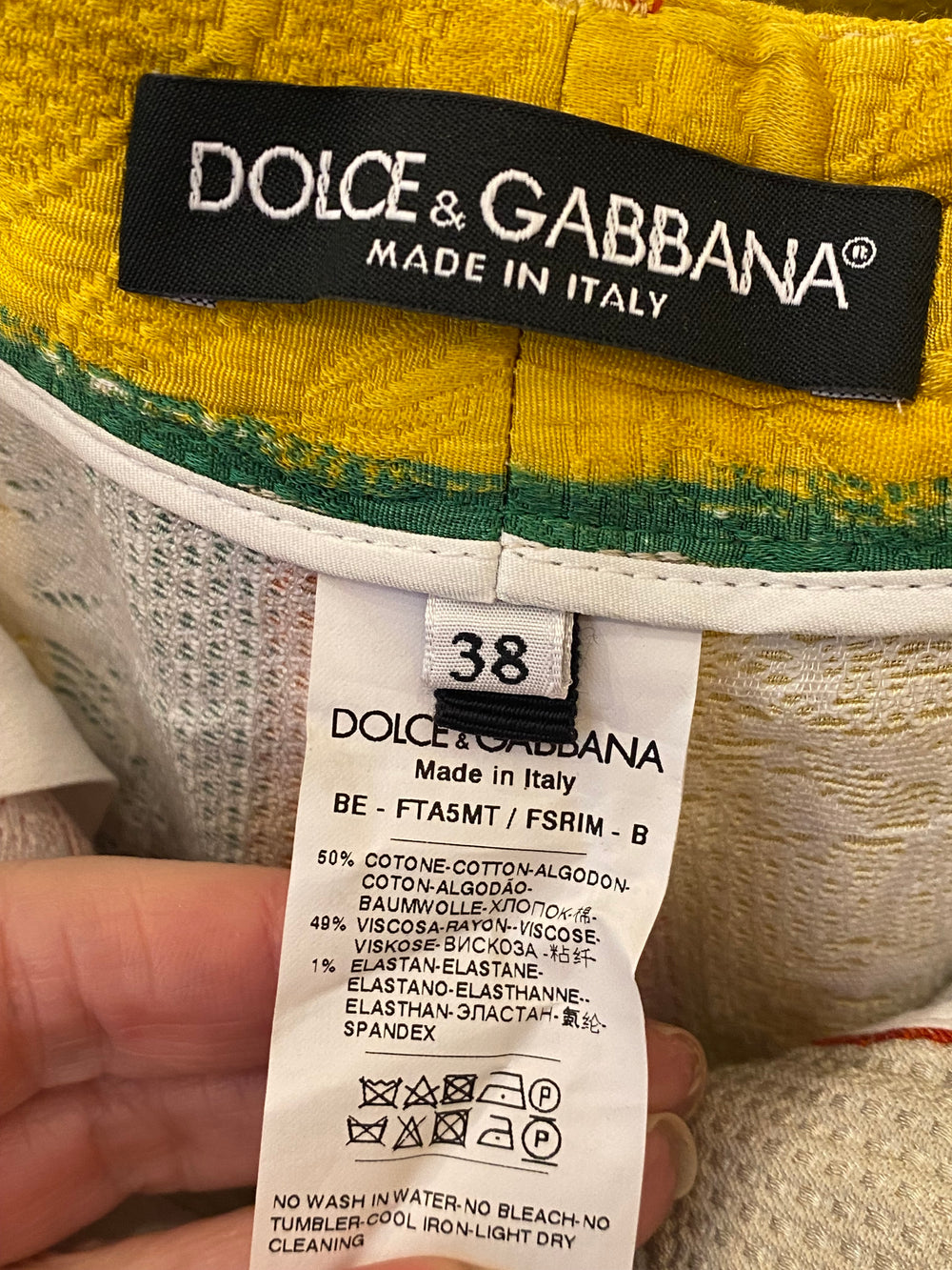 Pre Loved Dolce & Gabbana Riga Pittorica Shorts Size 38 Fits uk6