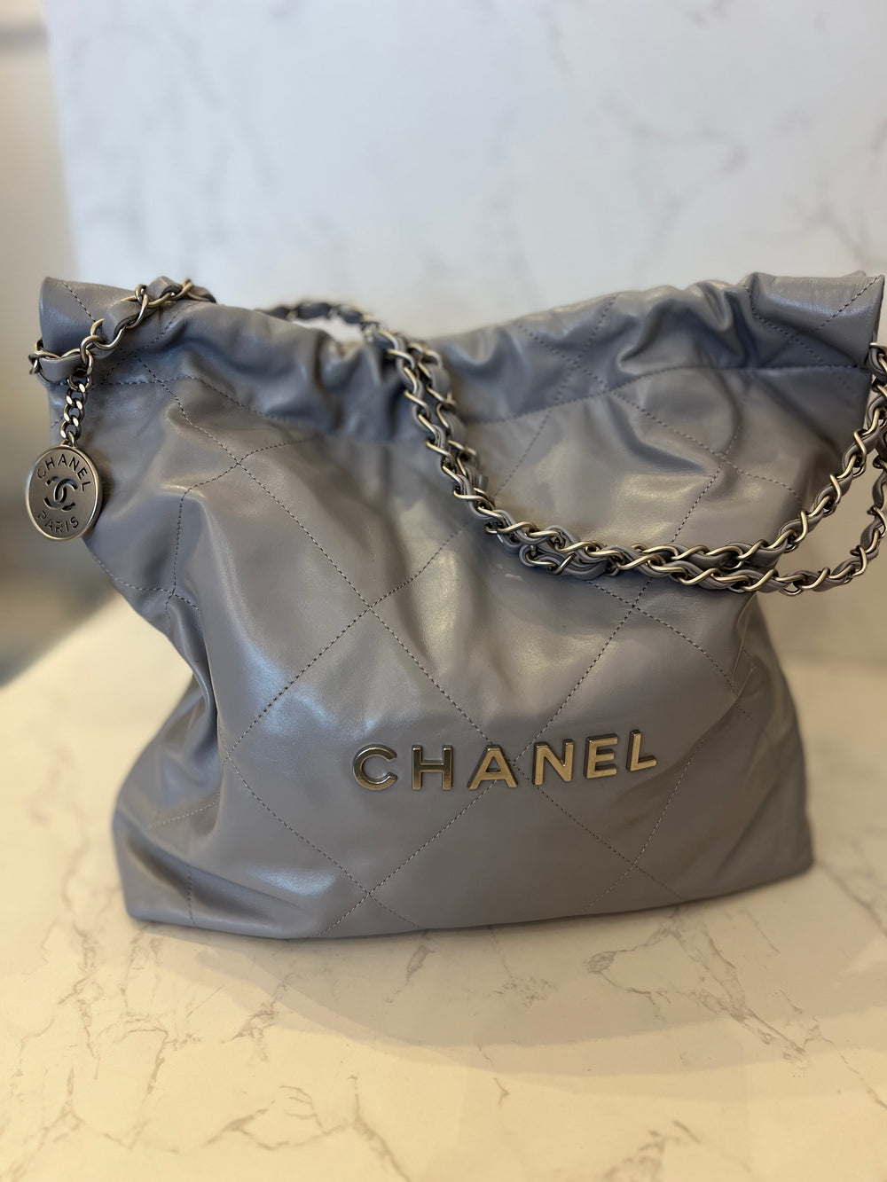 Pre Loved Chanel 22 in Grey Calf Leather 2023 (pristine)