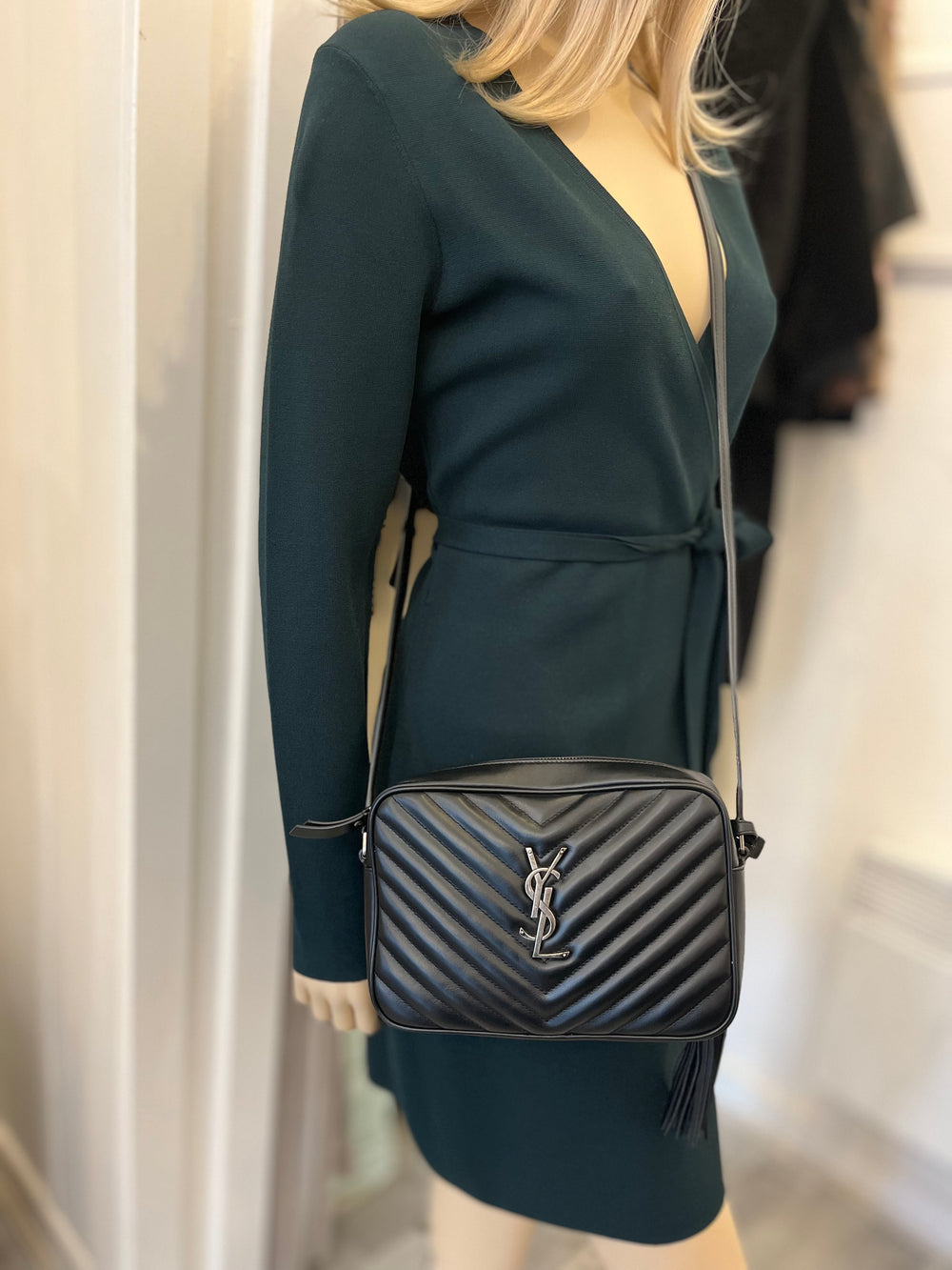 Pre Loved Yves Saint Laurent Lou Bag in Black (excellent)