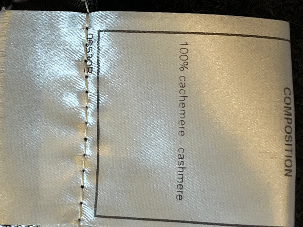 Pre Loved Chanel cashmere tank top size FR40 UK 12