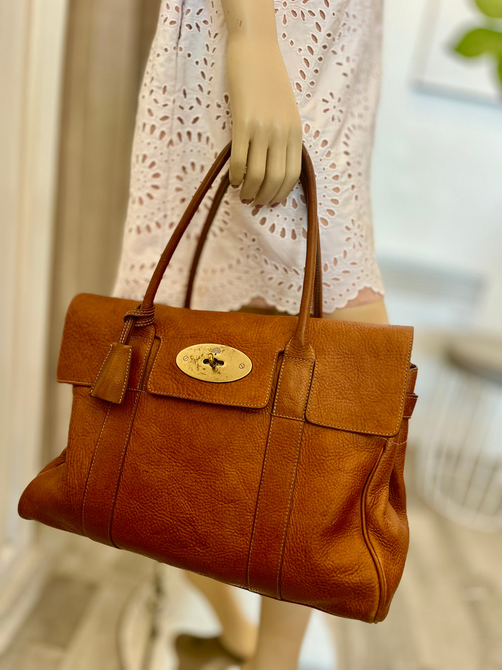 Pre Loved Mulberry Bayswater in Tan