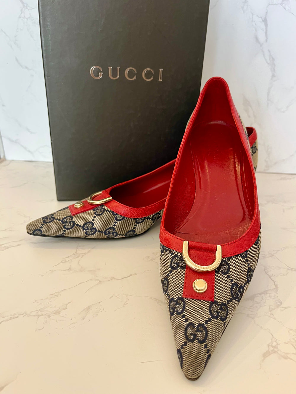 Pre Loved Gucci Vintage GG Kitten Heels UK5