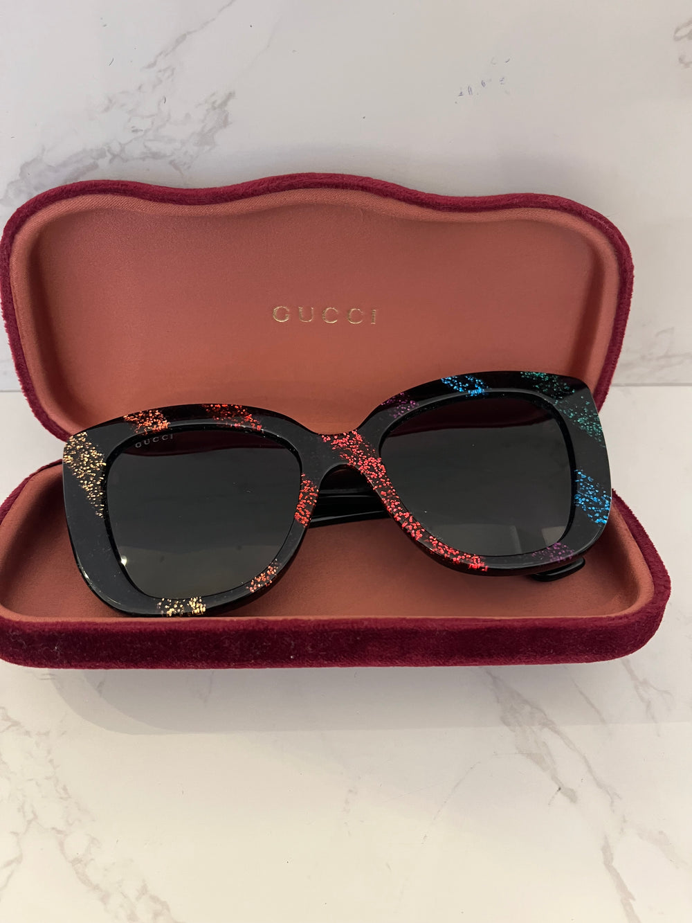 Pre Loved Gucci GG0327s Sunglasses