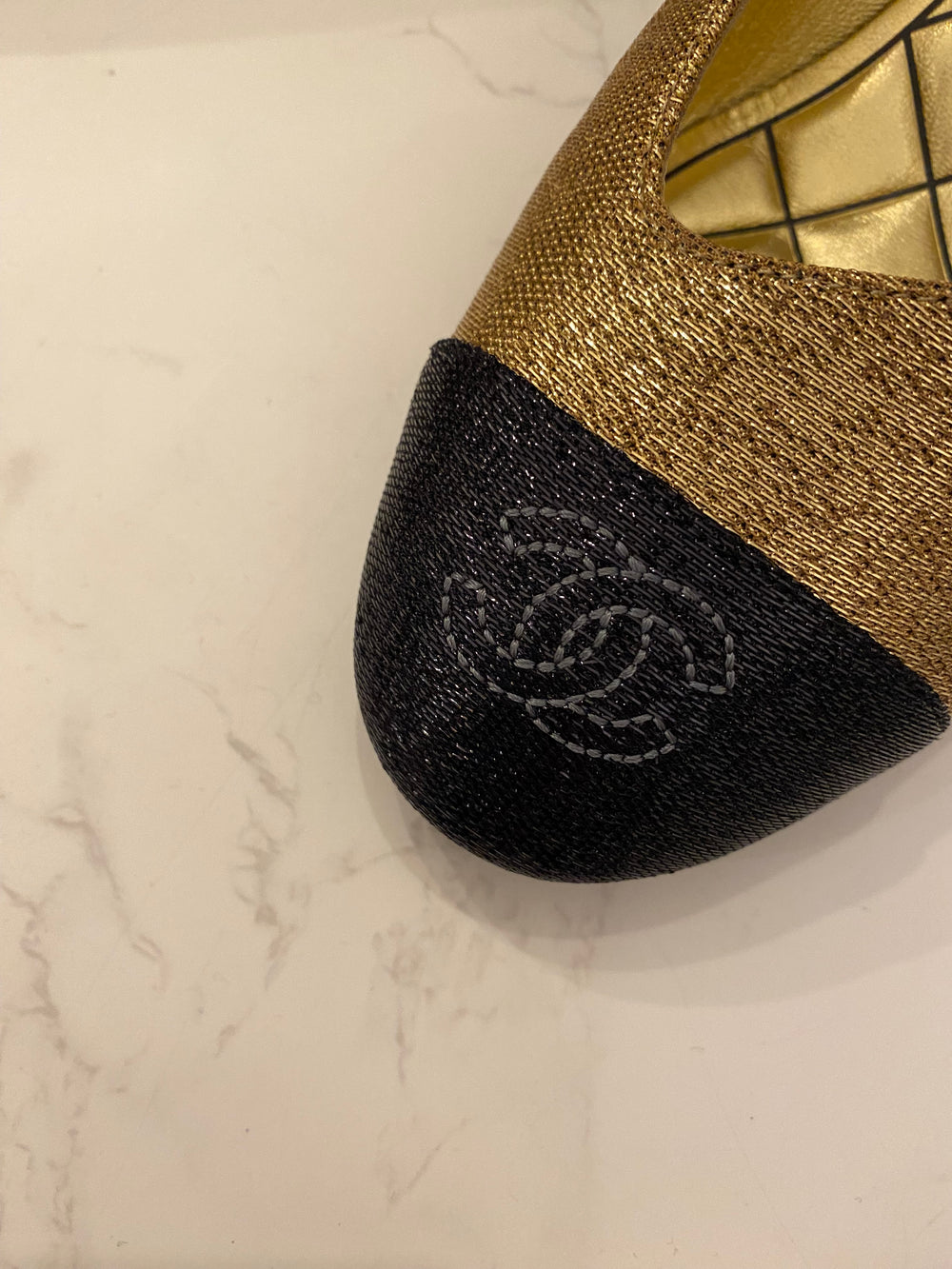 Pre Loved Chanel Black & Gold Mary Jane Heels UK 6 (new)