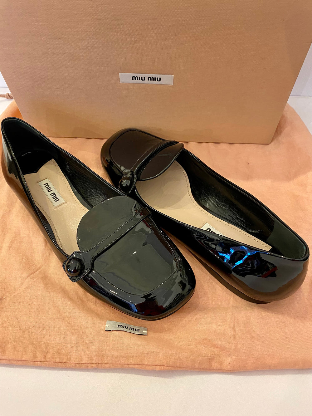 Miu Miu Black Patent Flat Shoes uk5 (new)