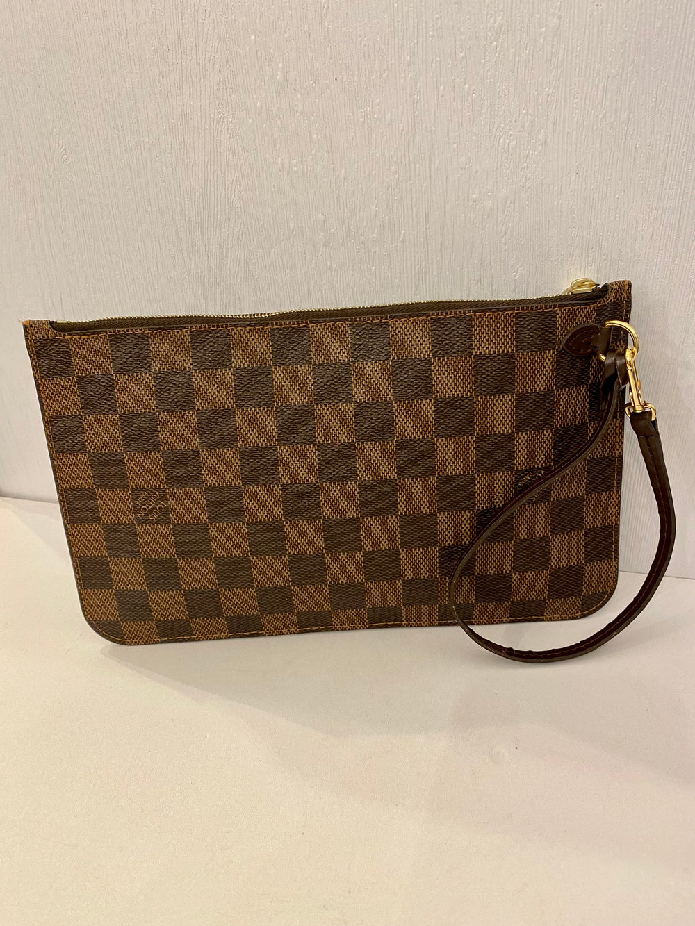 Pre Loved Louis Vuitton Damier Ebene Pouch (excellent)