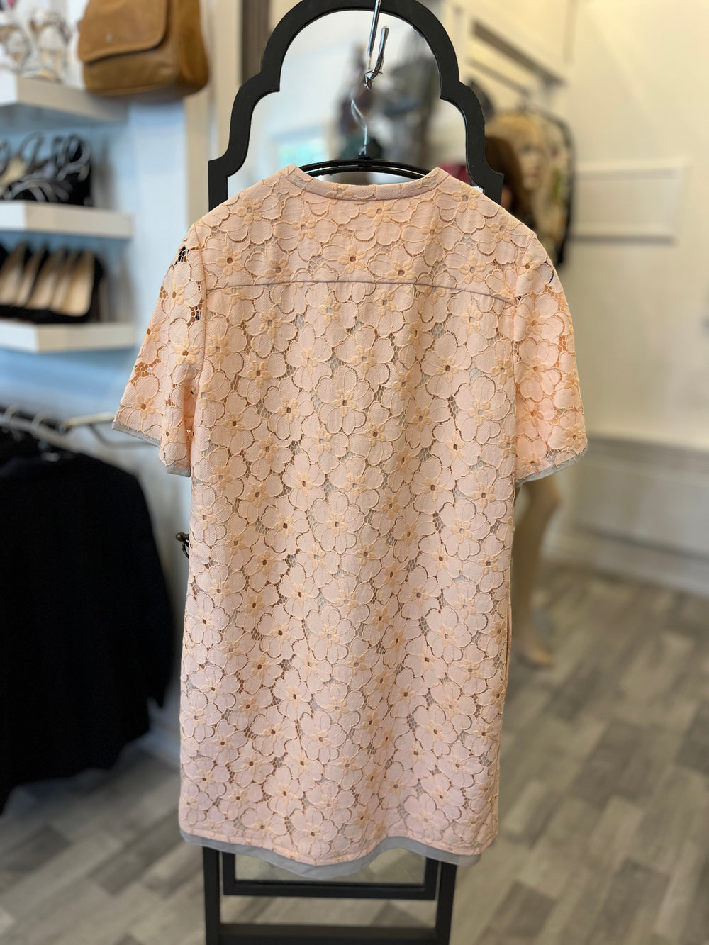 Pre Loved Diane Von Furstenberg Peach Lace Dress uk12