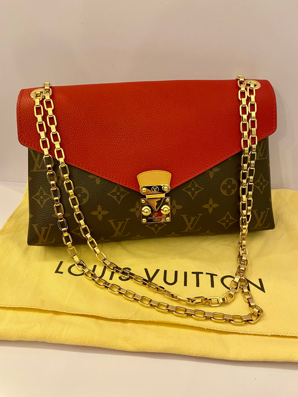 Pre Loved Louis Vuitton Monogram Pallais Chain Bag