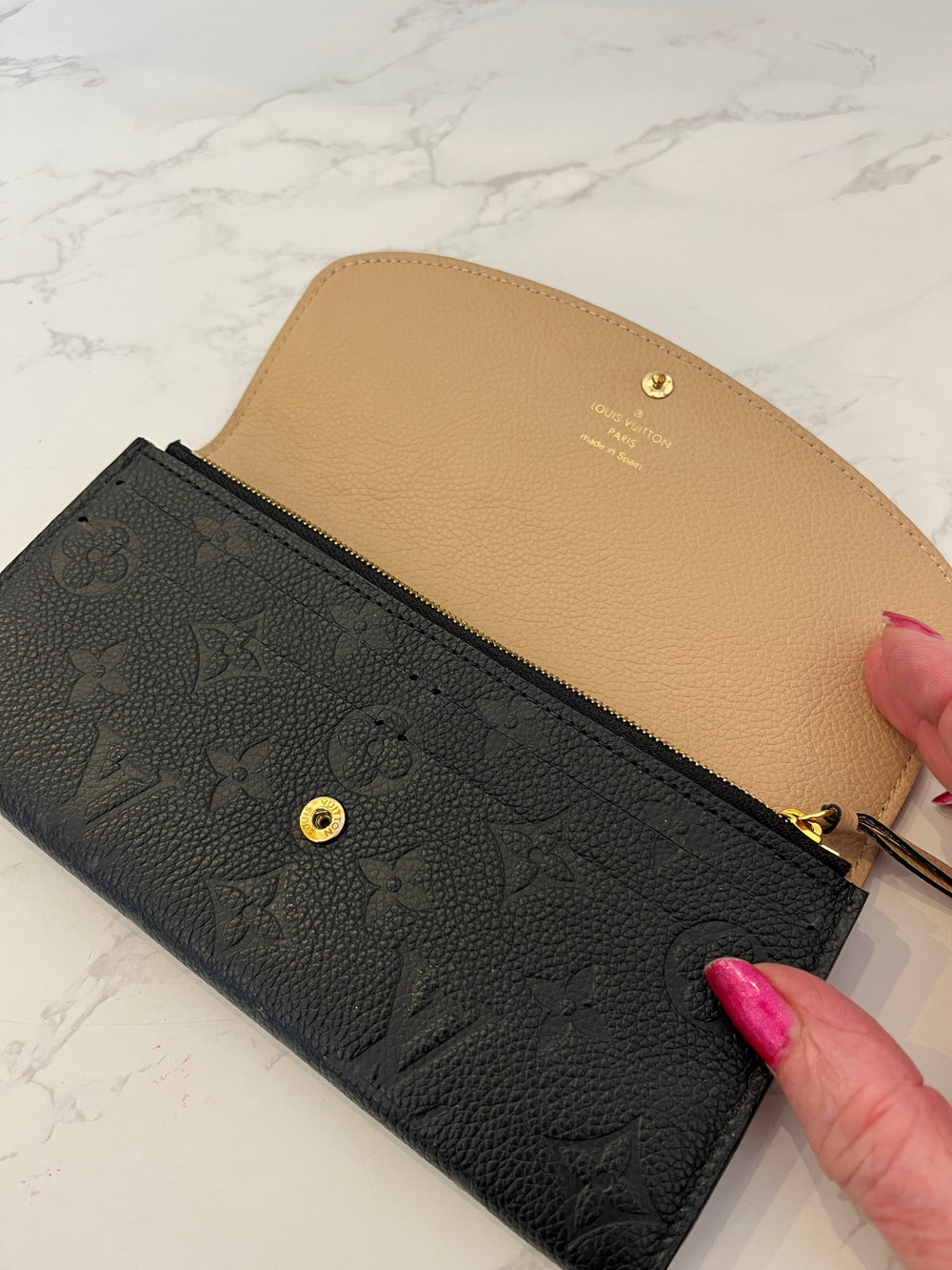 Pre Loved Louis Vuitton Emilie Black Leather Purse