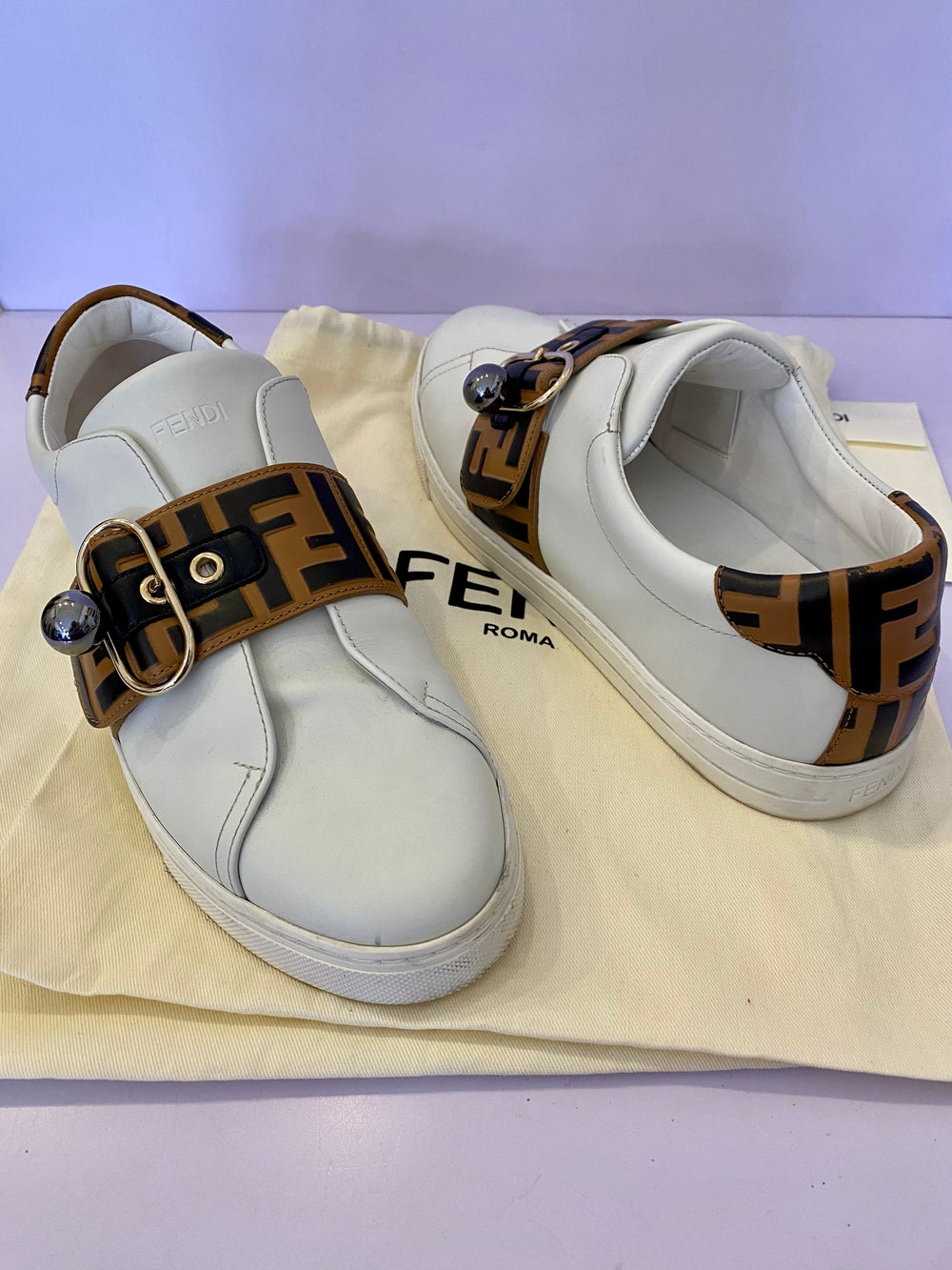 Pre Loved Fendi Pearland Leather Trainers  UK8