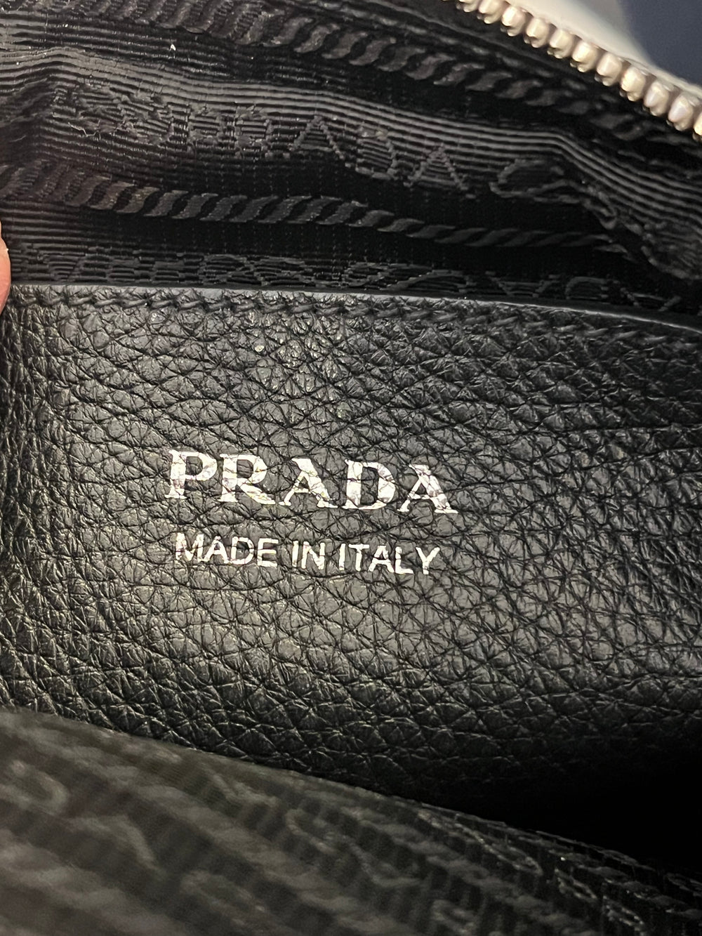 Pre Loved Prada Crossbody in Black with 2 Straps (excellent)