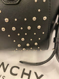 Pre Loved Givenchy Antigona Studded Small in Black