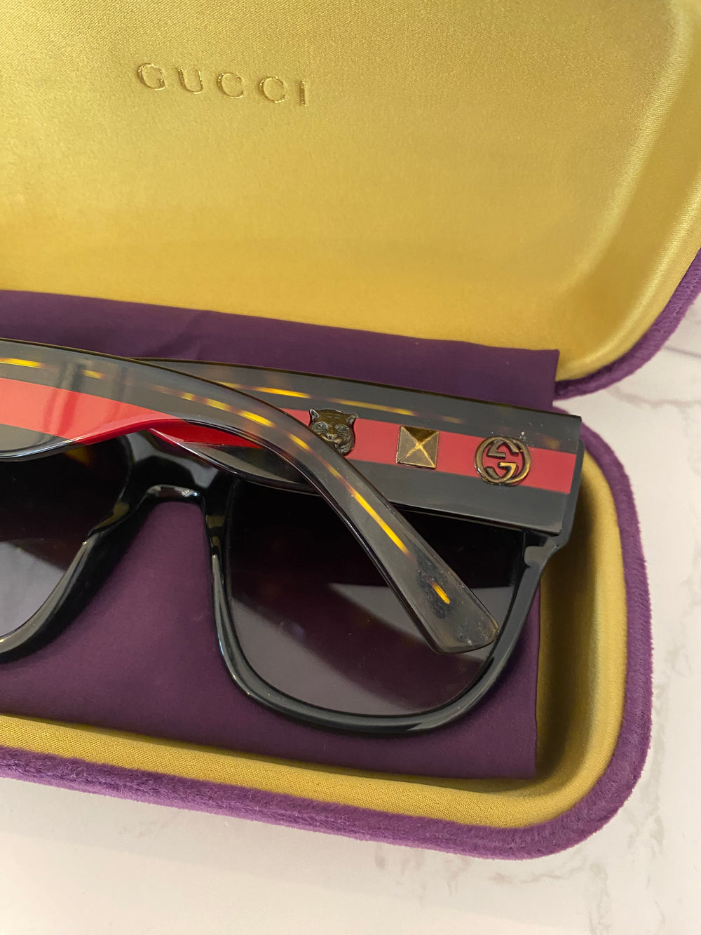 Pre Loved Gucci GG0059s Sunglasses