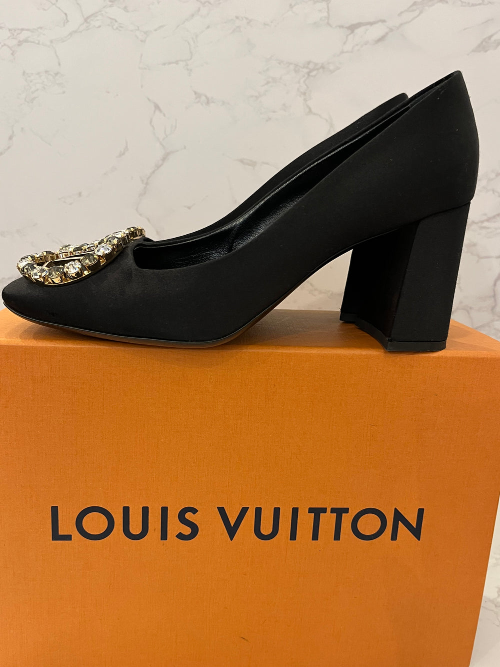 Pre Loved Louis Vuitton Madeline Satin & Crystal Heels UK 5 **RESERVED**