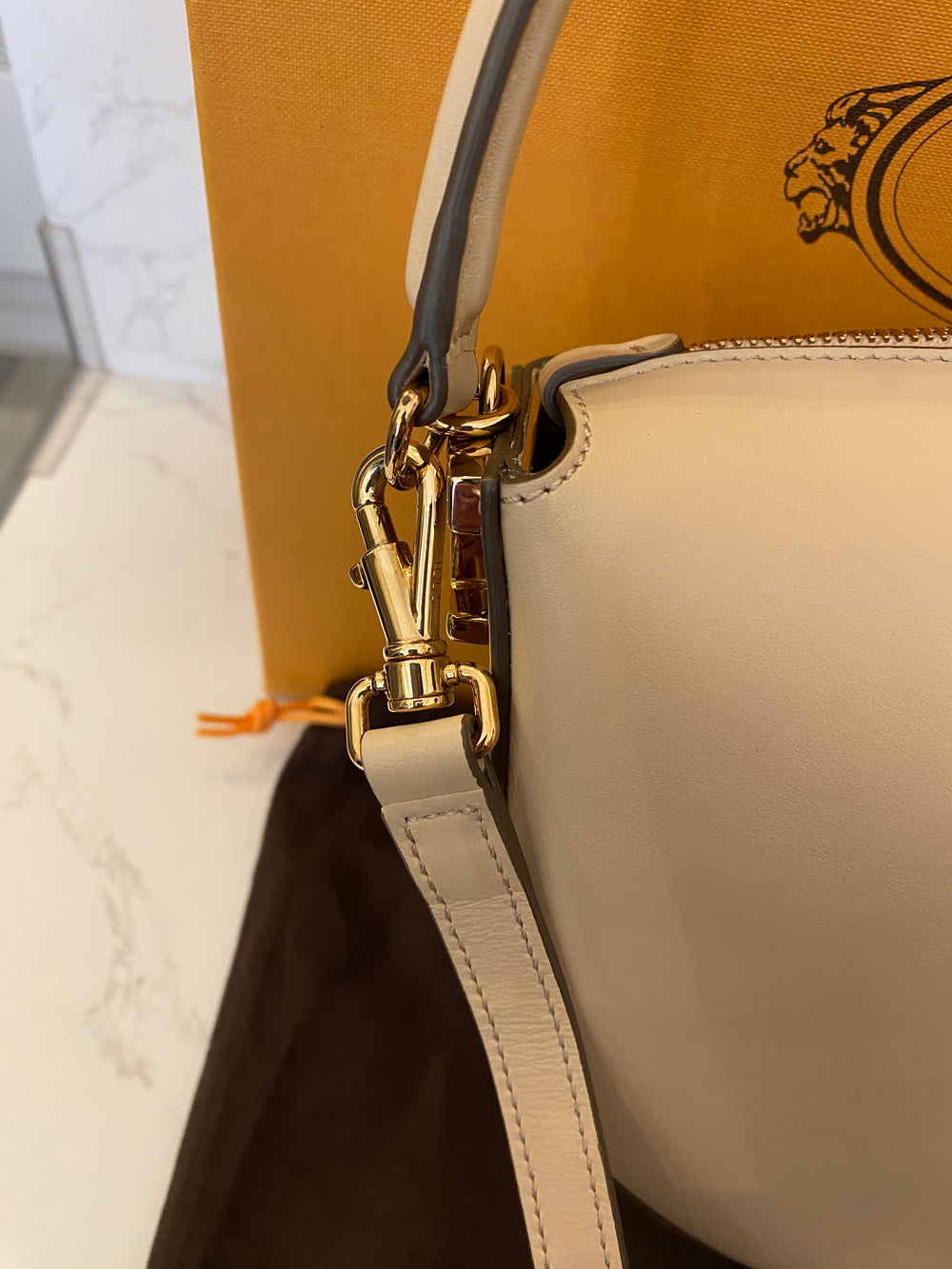 Pre loved Tod's T Case Hobo Shoulder Bag Natural Leather (excellent)
