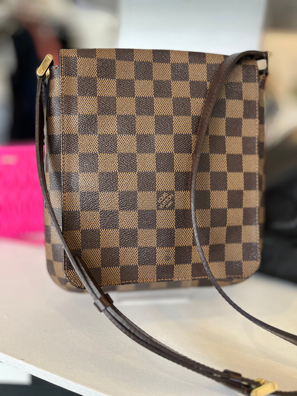 Pre Loved Louis Vuitton Vintage Damier Ebene Crossbody Messenger Bag