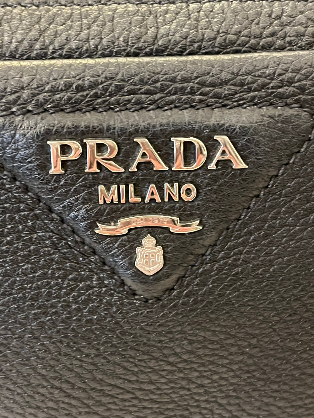 Pre Loved Prada Crossbody in Black with 2 Straps (excellent)