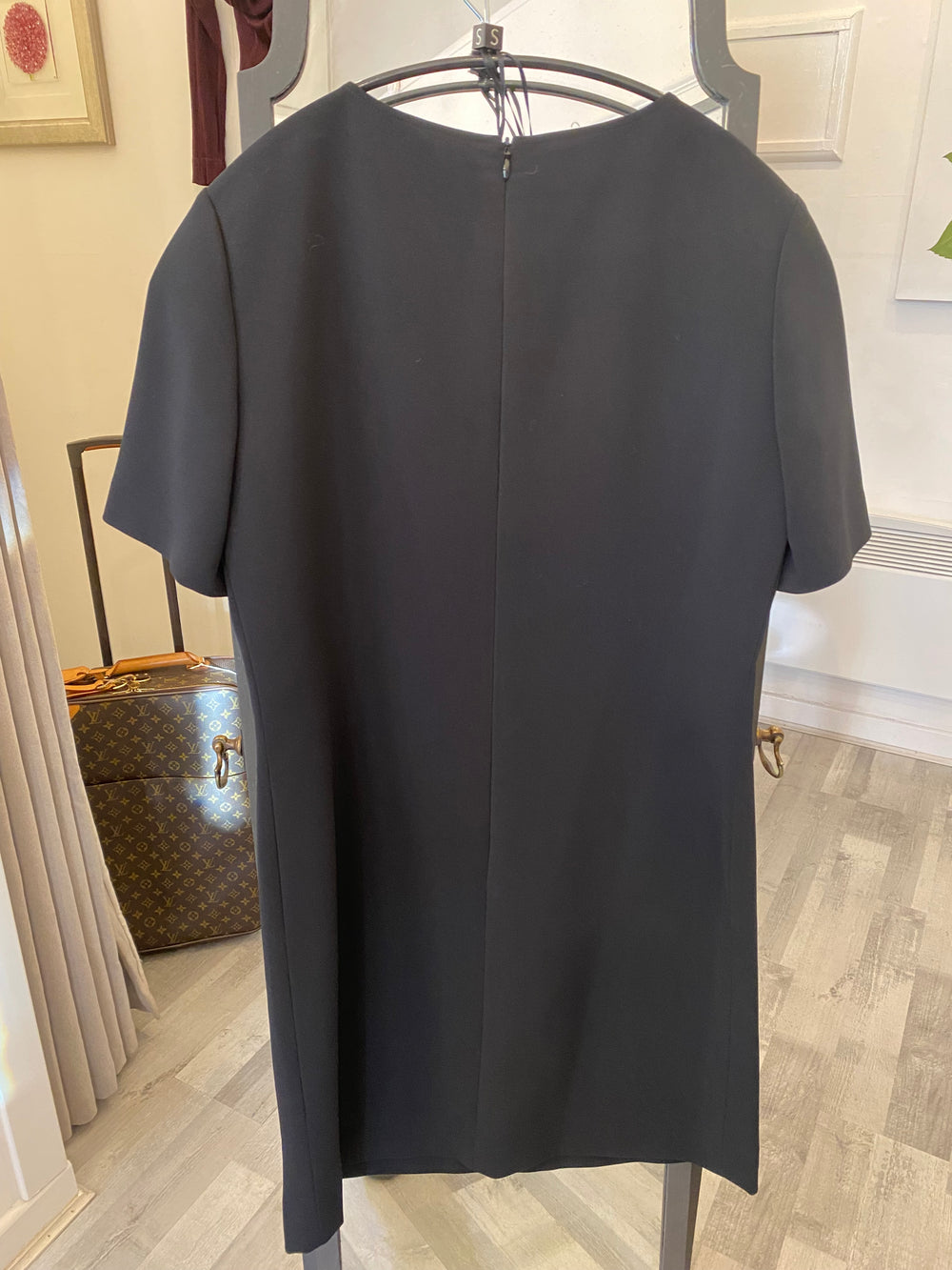 Pre Loved Boutique Moschino Pearl Logo Black Dress UK8 (new)