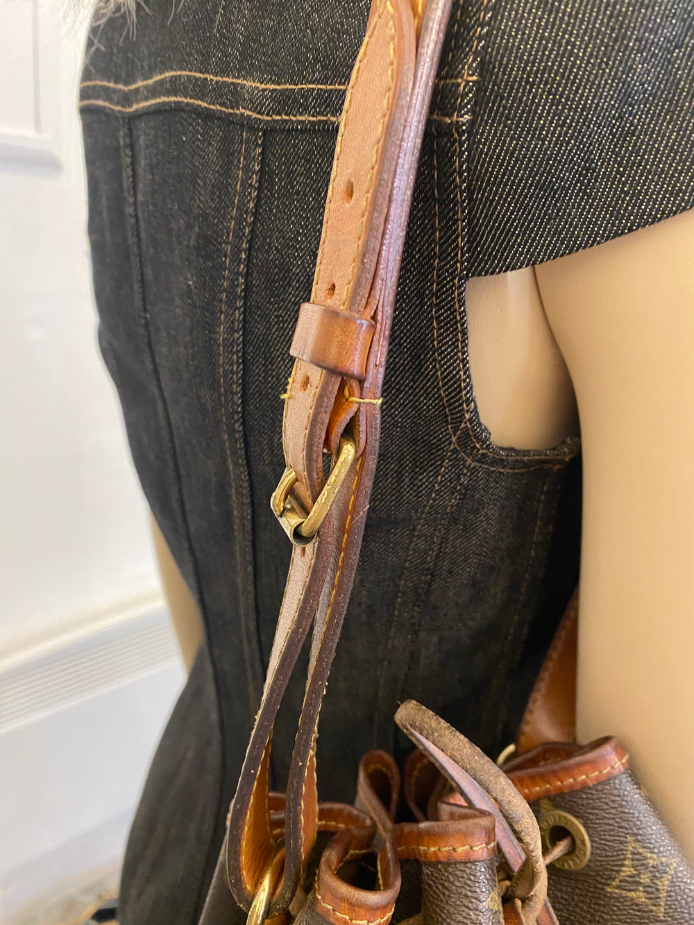 Pre Loved Louis Vuitton Vintage  Noe Monogram Bucket Bag