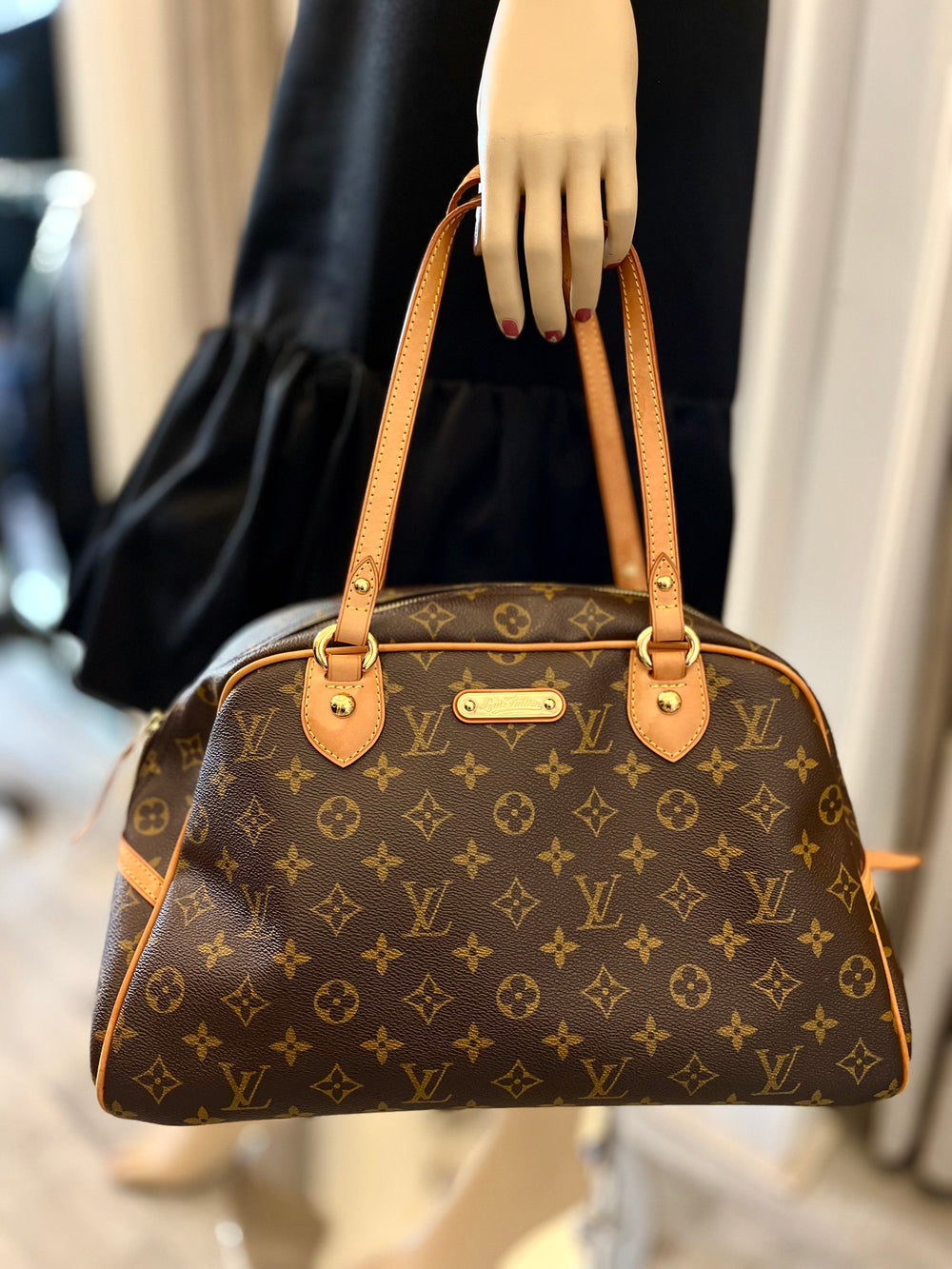 Pre Loved Louis Vuitton Vintage Montorgueil Monogram Handbag