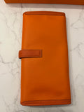 Pre Loved  Hermes Jige Elan 29 Clutch in Orange Swift Leather (excellent)