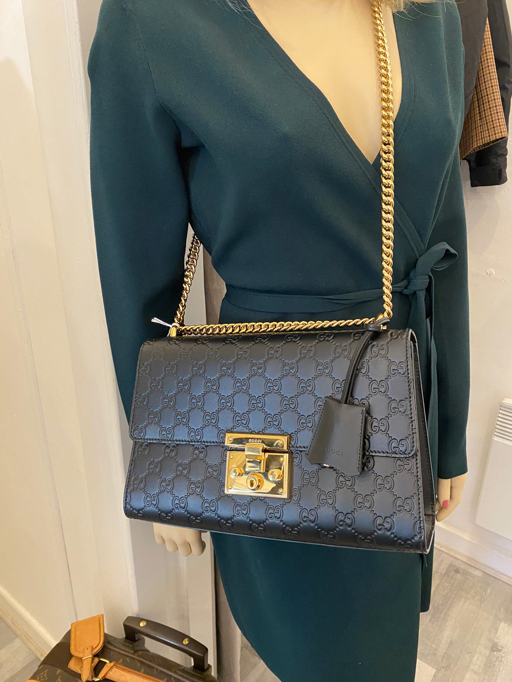 Pre Loved Gucci Guccissima Padlock Shoulder Bag in Black Leather