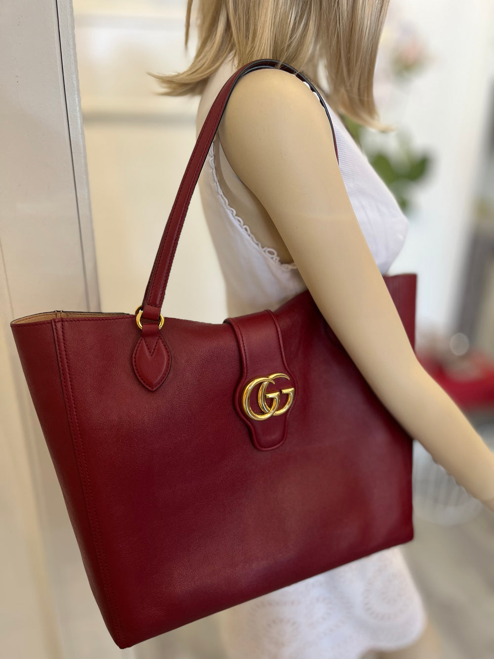 Pre Loved Gucci Marmont Tote Bag (excellent)