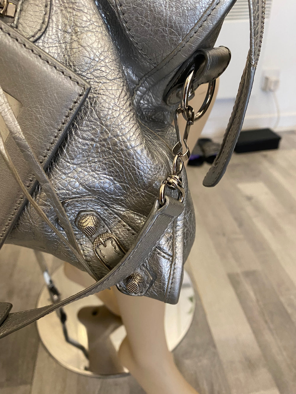 Pre Loved Balenciaga Le City in Silver Leather