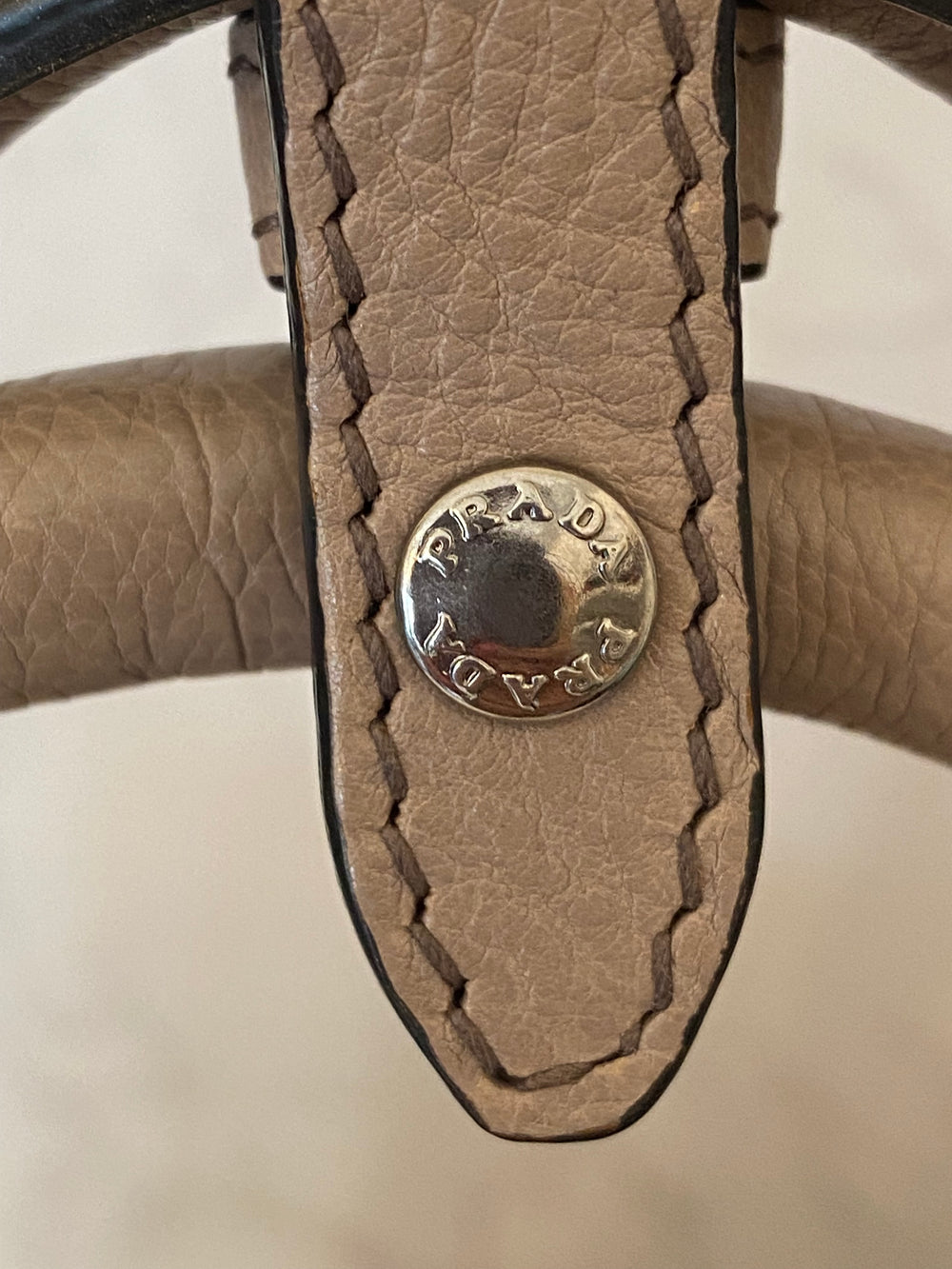 Pre Loved Prada Beige Leather and Suede Medium Tote