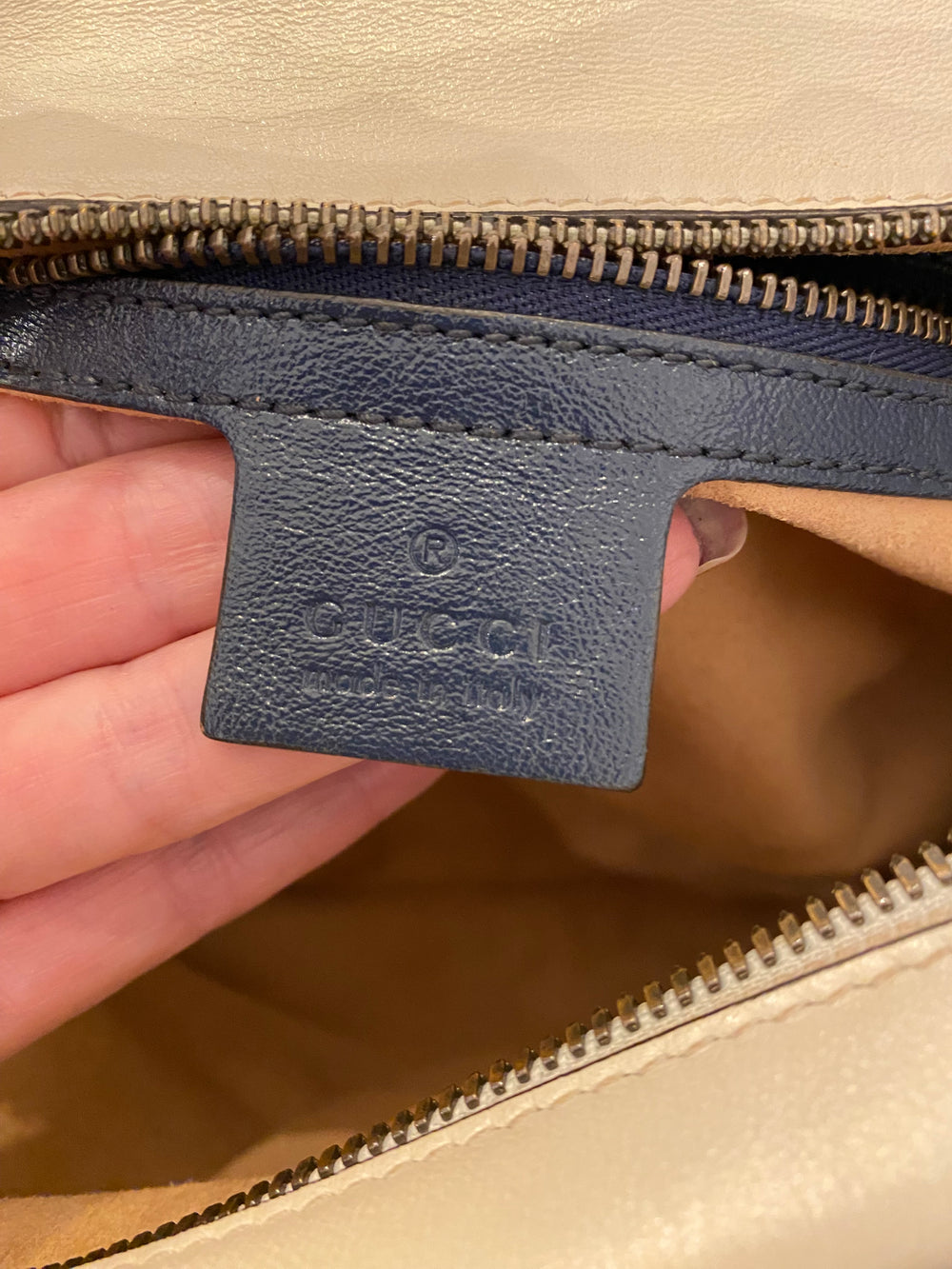 Pre Loved Gucci GG Marmont Bamboo Top Handle Handbag in White