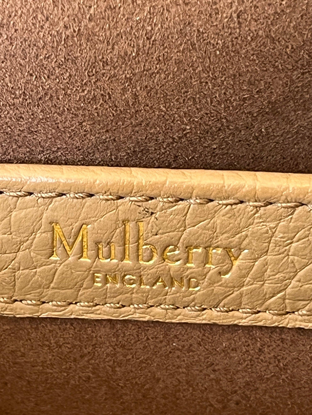 Pre Loved Mulberry Darley in Sable Leather with Gold Chain Strap (excellent)