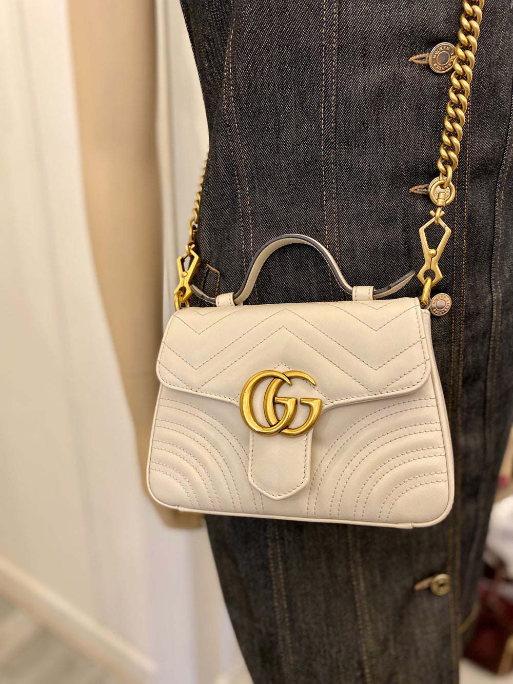 Pre Loved Gucci Marmont Small Top Handle Handbag in White (Cream) pristine as new