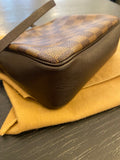 Louis Vuitton Trousse Pochette in Damier Ebene