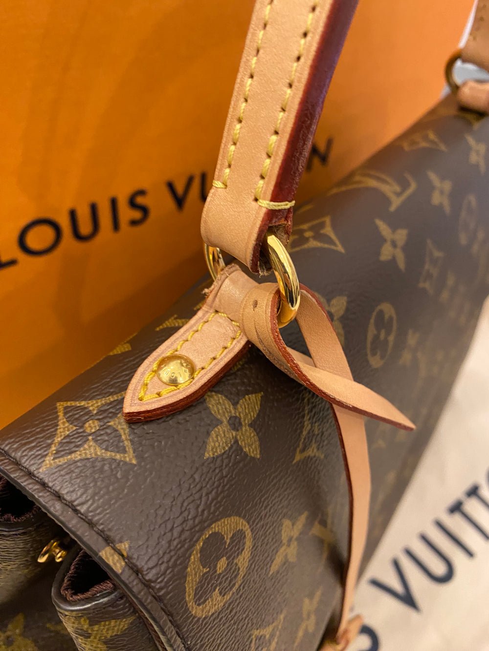 Pre Loved Louis Vuitton Cluny MM Monogram Handbag (pristine) **reserved**