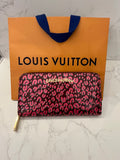 Pre Loved Louis Vuitton Stephen Sprouse Monogram Vernis Leopard Zippy Purse