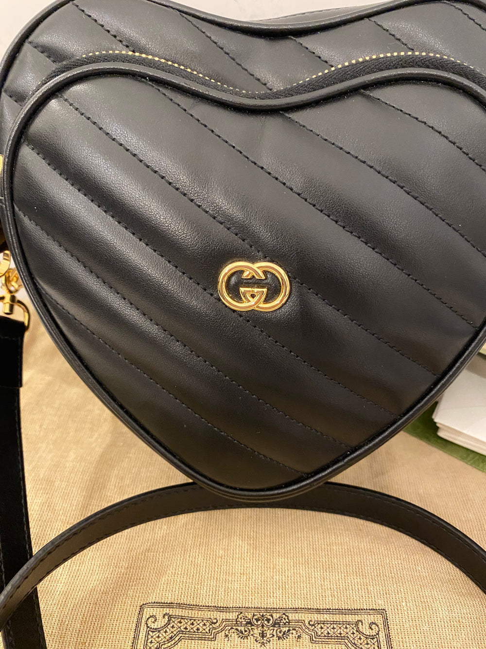 Pre Loved Gucci Interlocking G Mini Heart Crossbody Bag in Black (new)